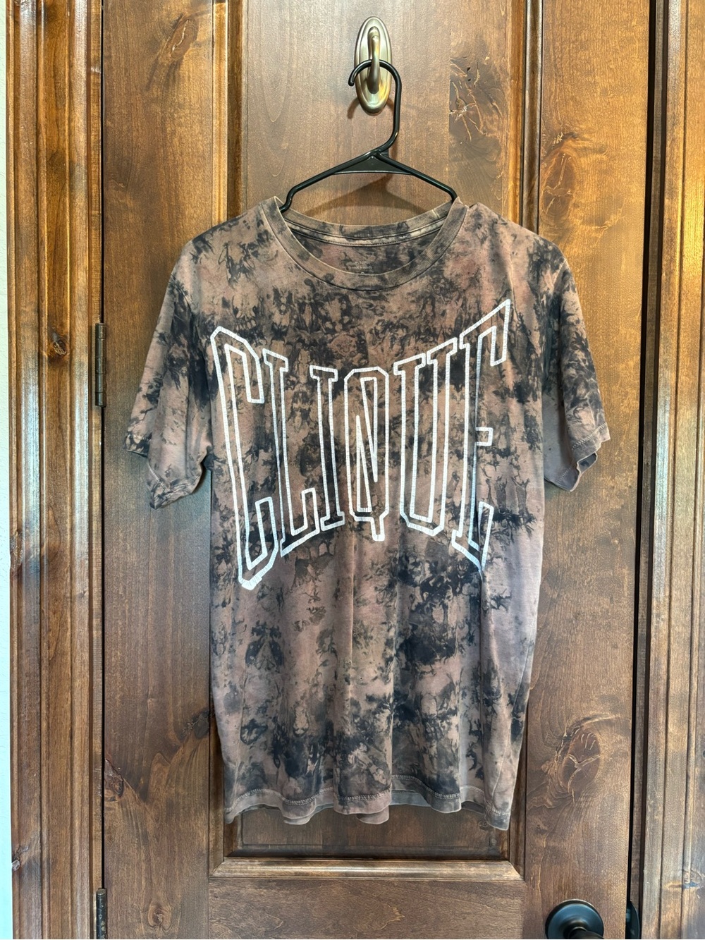 Clique Short-Sleeve Tie-Dye Graphic Tee in Brown and Black